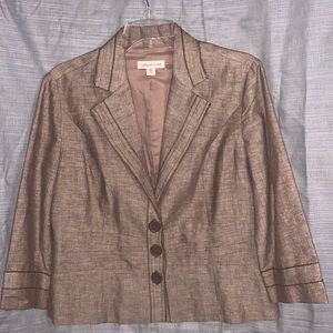 Closet sale!  Bundle. Bundle. Bundle.